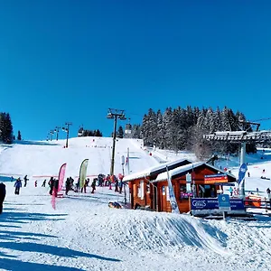 https://appart-st-gervais-le-topaze.hotels-rhonealpes.com