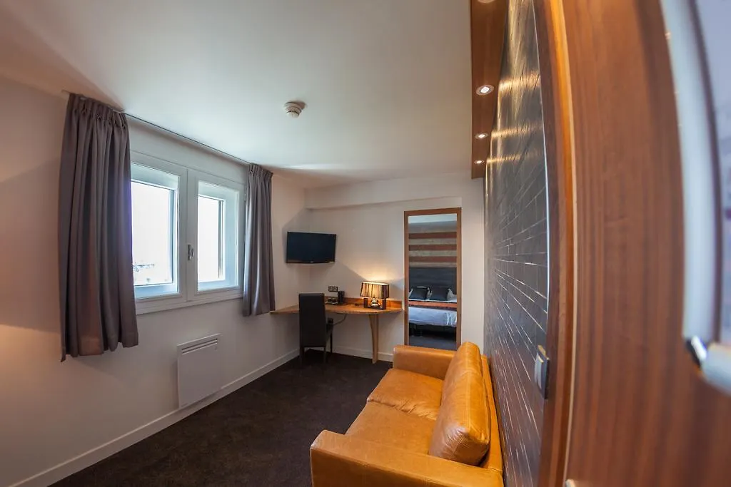 Hotell Hôtel Foch Tarbes